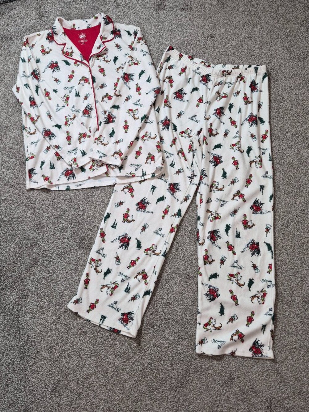 DR. SEUSS THE GRINCH Fleece Pajama Top and Long Bottoms; Size M